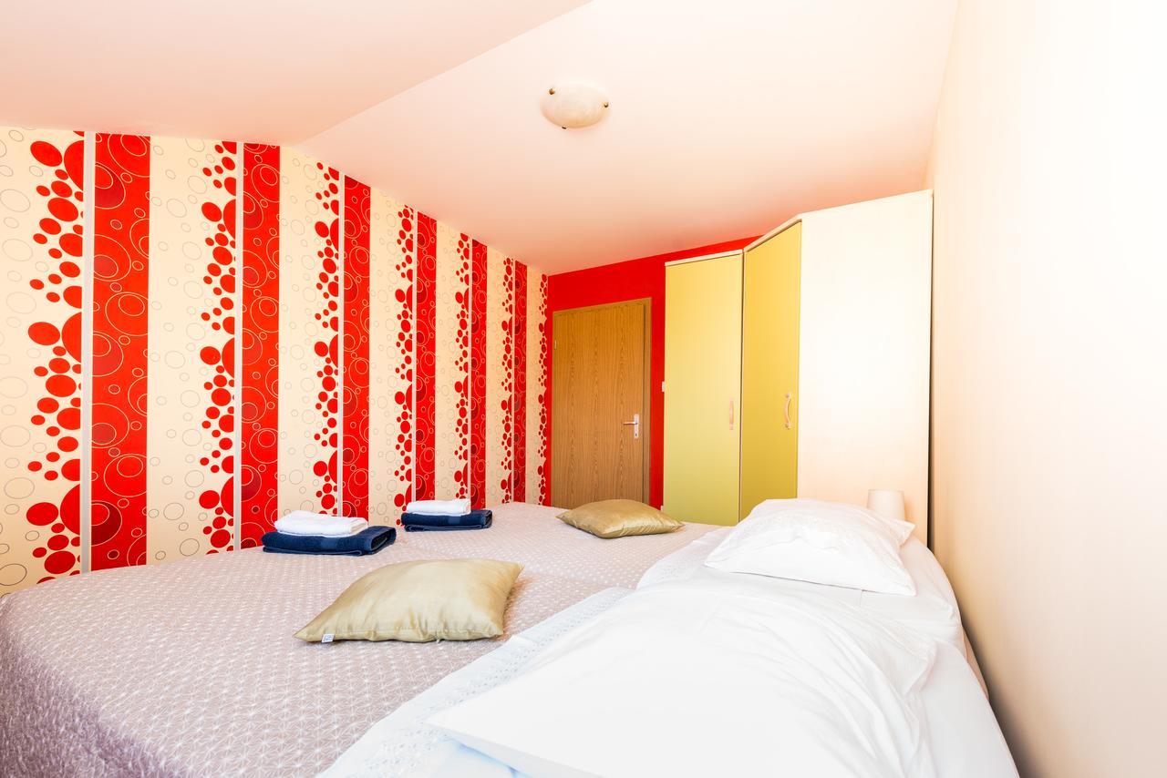 Lily'S Apartments دوبروفينك المظهر الخارجي الصورة