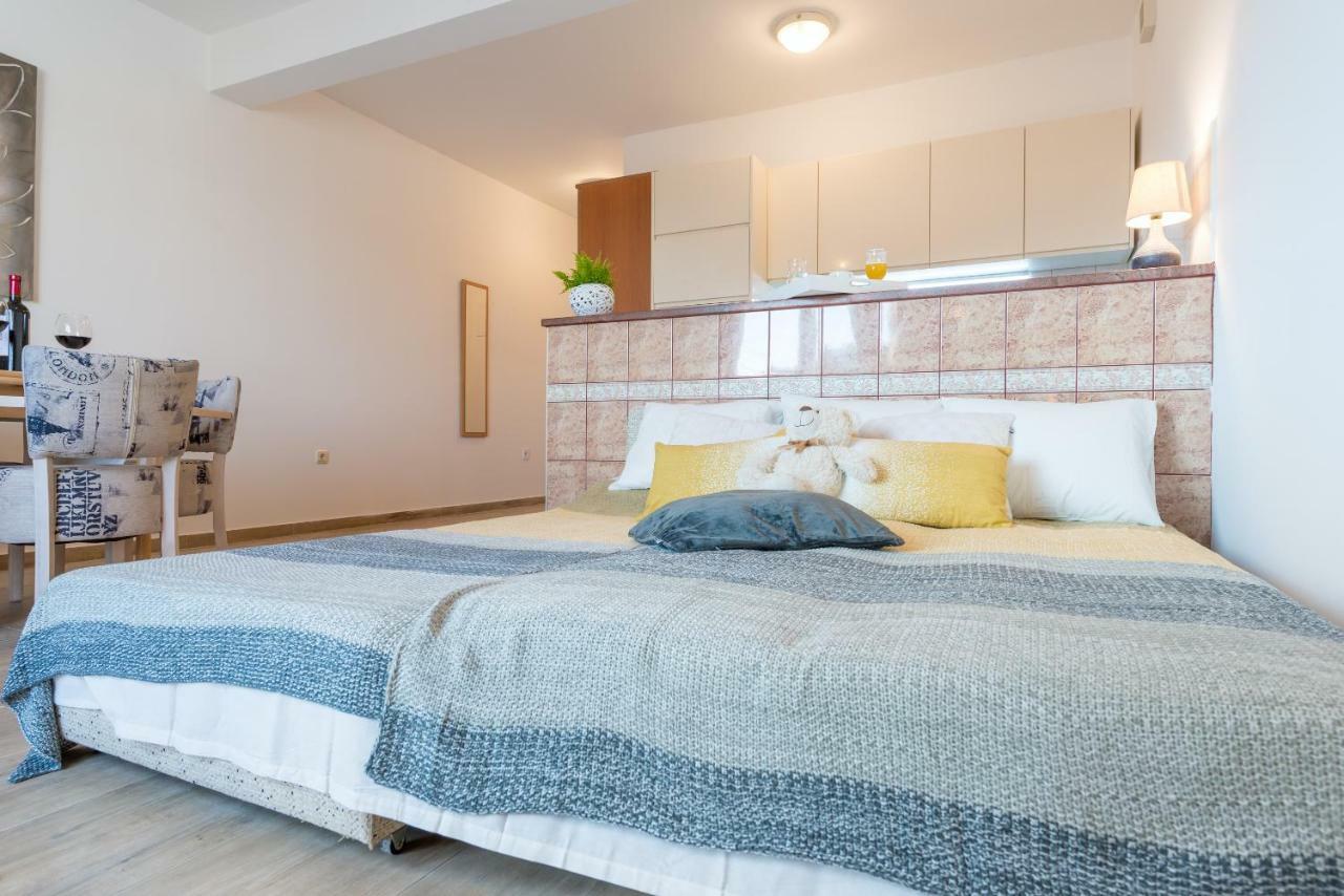 Lily'S Apartments دوبروفينك المظهر الخارجي الصورة
