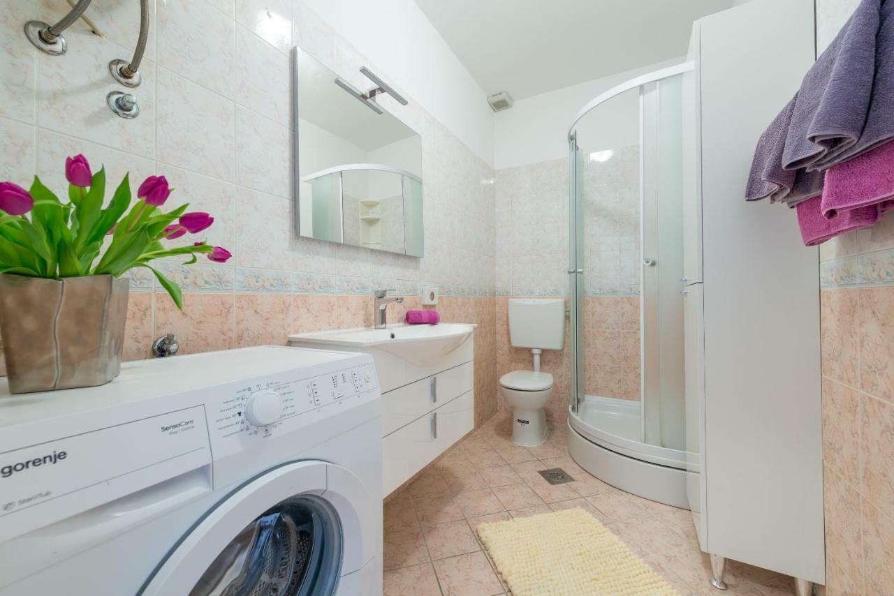 Lily'S Apartments دوبروفينك المظهر الخارجي الصورة